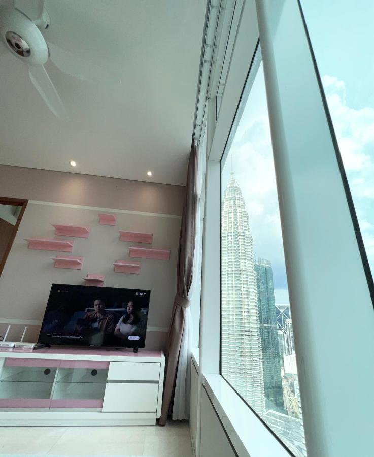 Sky Suites Klcc By Pnut Kuala Lumpur Bagian luar foto
